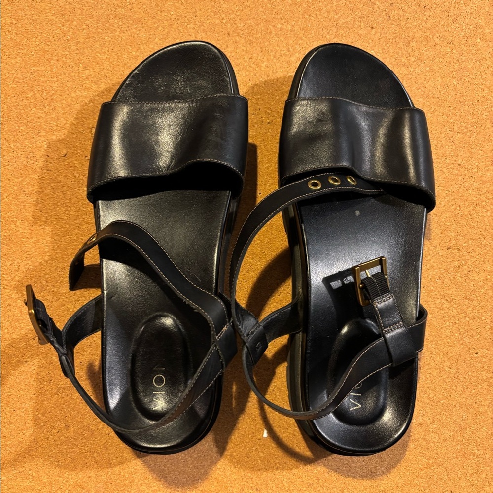 Vionic Black Leather Sandals for Women